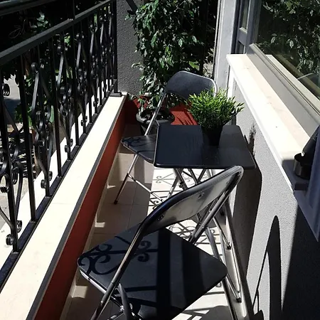 Poli's Aparment Sunny Freesia Апартамент Варна