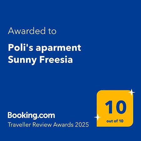 Poli's Aparment Sunny Freesia
