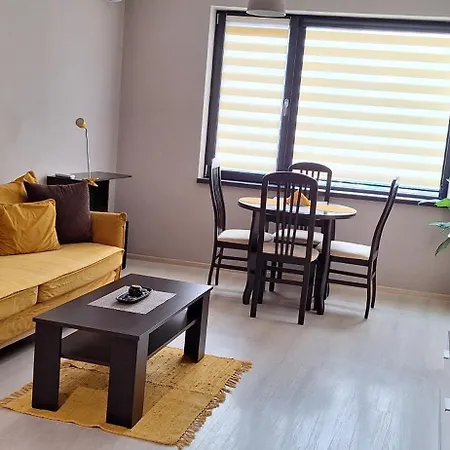Apartment Poli's Aparment Sunny Freesia